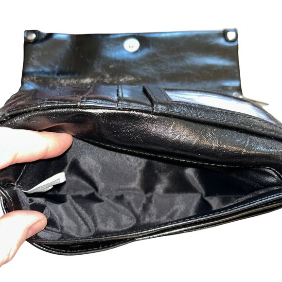 Womens Black Patent Faux Leather TriFold Wallet Silver Rivet Detail Zippered EUC - Picture 9 of 12